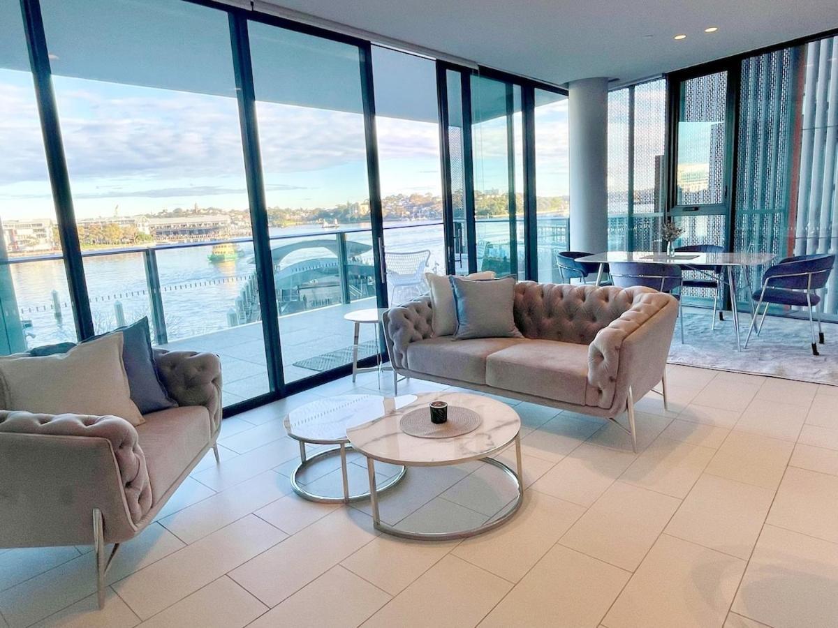 Rare Luxury Waterfront Living * Sydney
